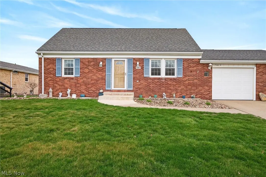 720 Springfield Road #D, Columbiana, OH 44408 - #1