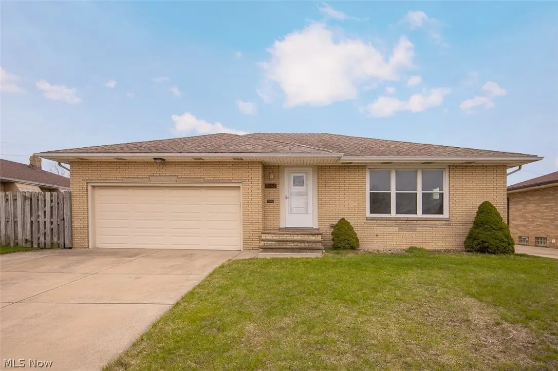 9613 Melody Lane, Brooklyn, OH 44144 - #1