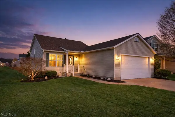 38222 Pebble Lake Trail, North Ridgeville, OH 44039