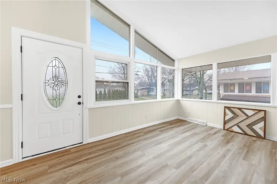 1332 Carnegie Avenue, Akron, OH 44314 - #3