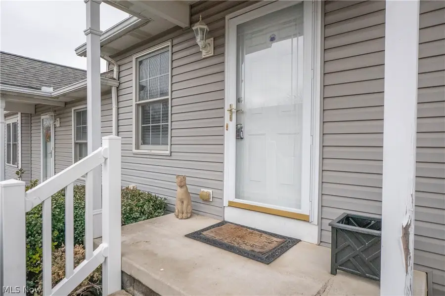 3301 Sumser Nw Street, North Canton, OH 44720 - #3