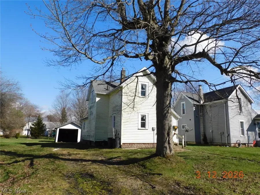 522 Shackson Street, Conneaut, OH 44030 - #3