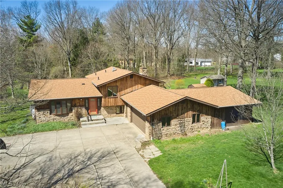 3574 Antoinette Drive, Cuyahoga Falls, OH 44223 - #2