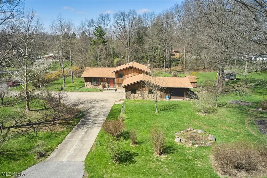 3574 Antoinette Drive, Cuyahoga Falls, OH 44223 - #3