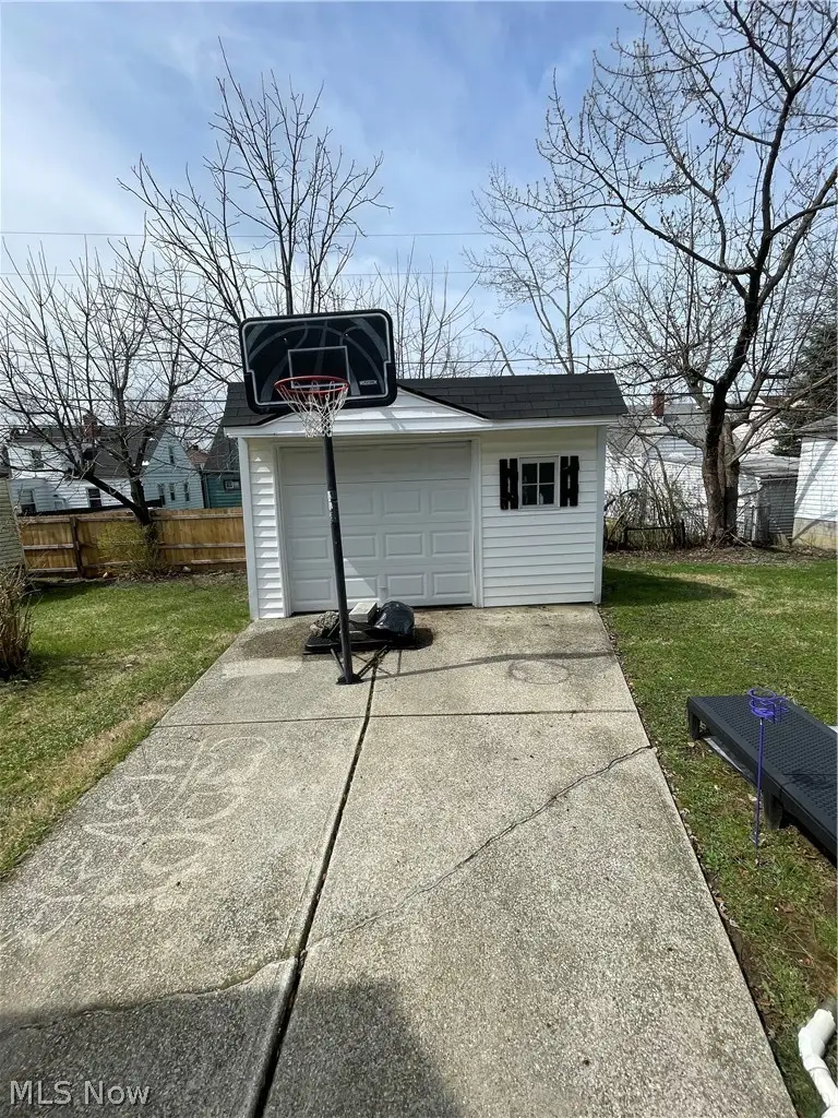 5408 Oakwood Avenue, Maple Heights, OH 44137 - #3