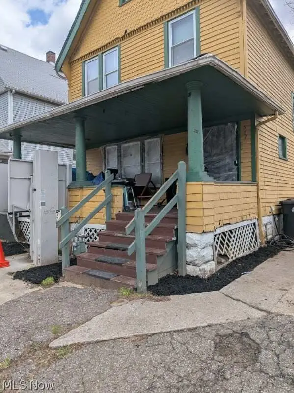 567 E 128th Street, Cleveland, OH 44108 - #2