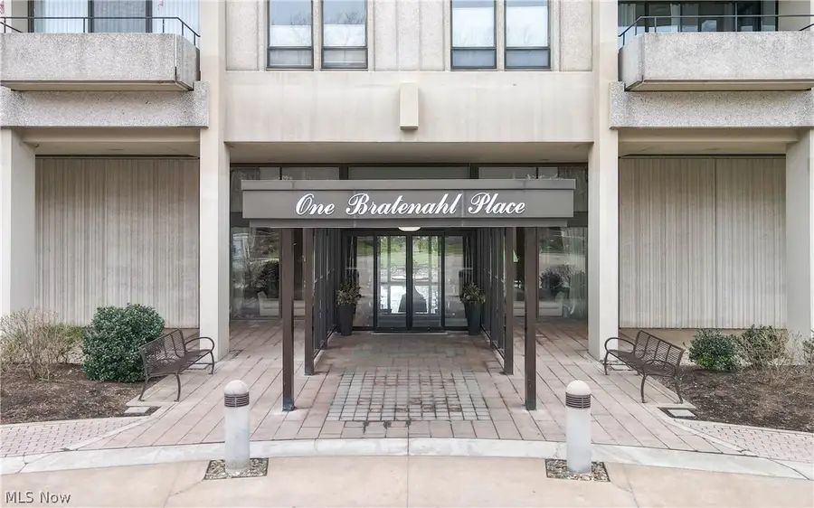 1 Bratenahl Place #502, Bratenahl, OH 44108 - #2