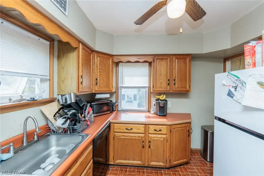2201 Ralph Avenue, Cleveland, OH 44109 - #3