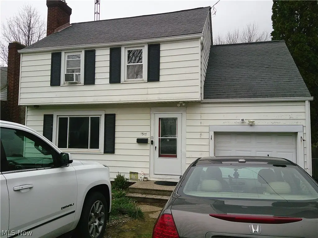 1317 38th Nw Street, Canton, OH 44709 - #1