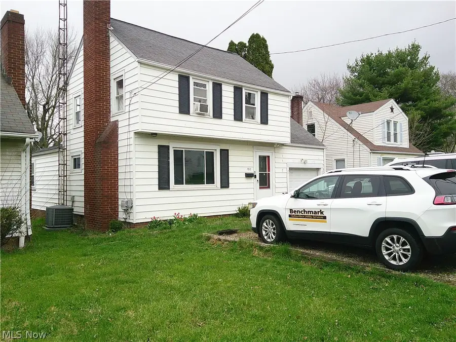 1317 38th Nw Street, Canton, OH 44709 - #2