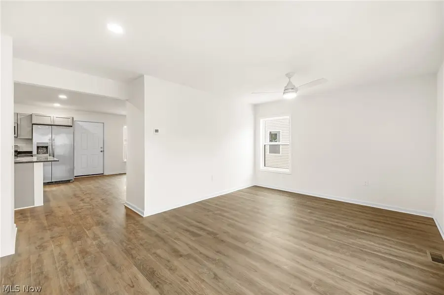 1334 Hazelwood Ave, Akron, OH 44305 - #3