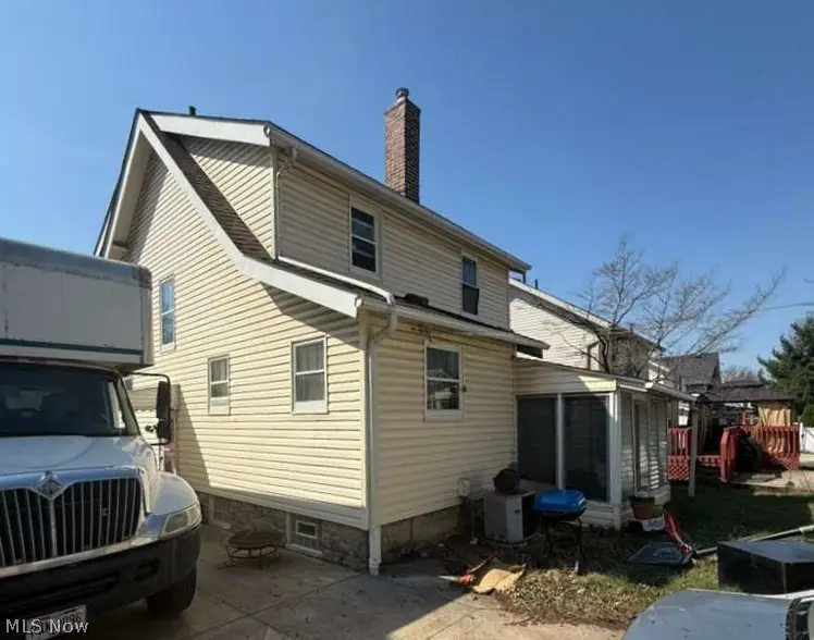 521 E Archwood Avenue, Akron, OH 44301 - #2