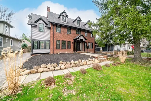 2124 Lamberton Road, Cleveland Heights, OH 44118