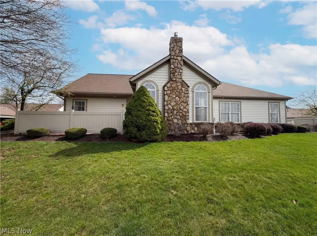 554 Crossings Circle, Tallmadge, OH 44278 - #1