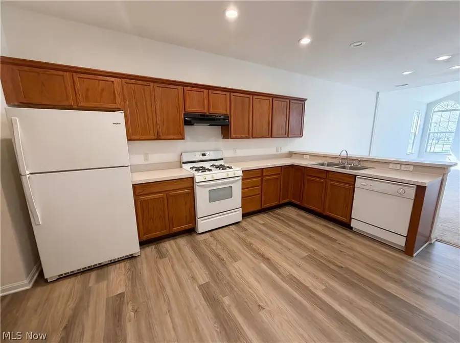 554 Crossings Circle, Tallmadge, OH 44278 - #2