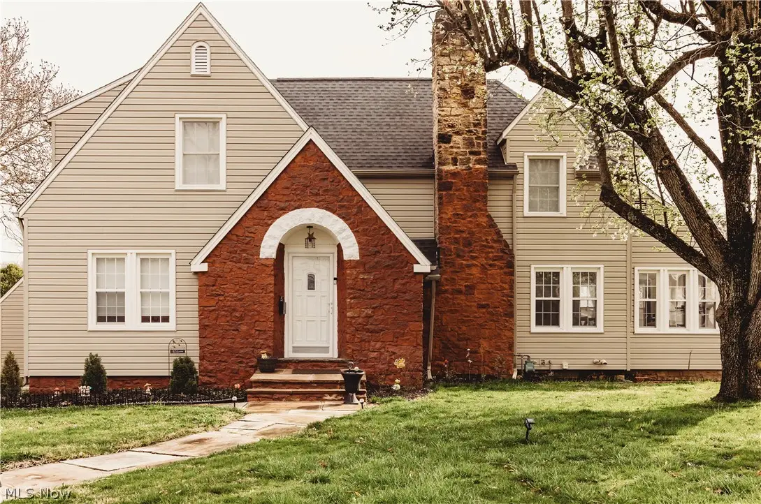 1012 Cambridge Road, Coshocton, OH 43812 - #1