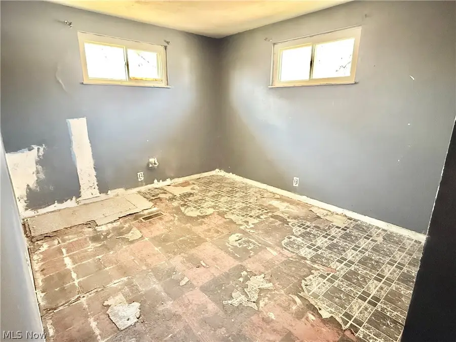 347 Patton Avenue, Wintersville, OH 43953 - #3