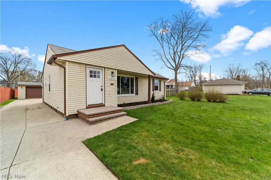 7377 Greenleaf Avenue, Parma, OH 44130 - #2