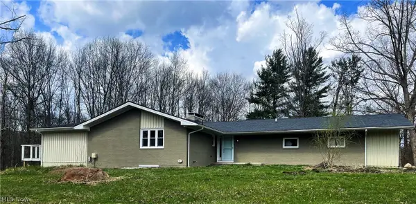 3336 Portage Easterly, Farmington, OH 44491