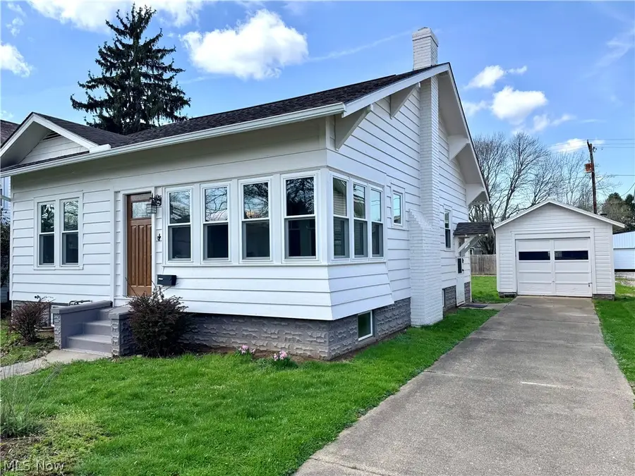 486 Mckinley Avenue, Newcomerstown, OH 43832 - #3