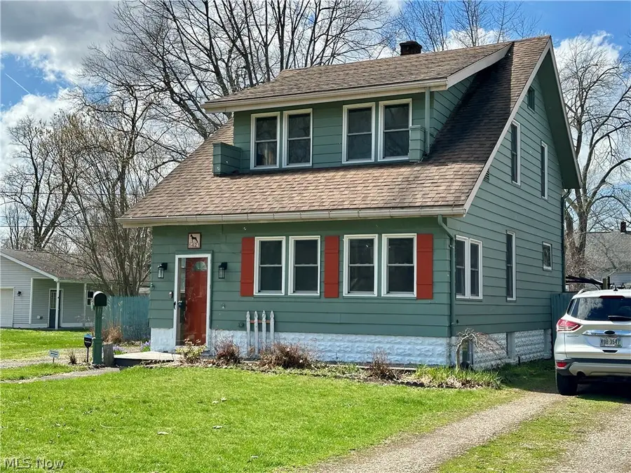 1421 Ohio Avenue, Ashtabula, OH 44004 - #2