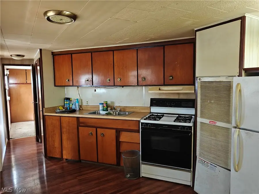 8112 Russell Lane, Cleveland, OH 44144 - #3