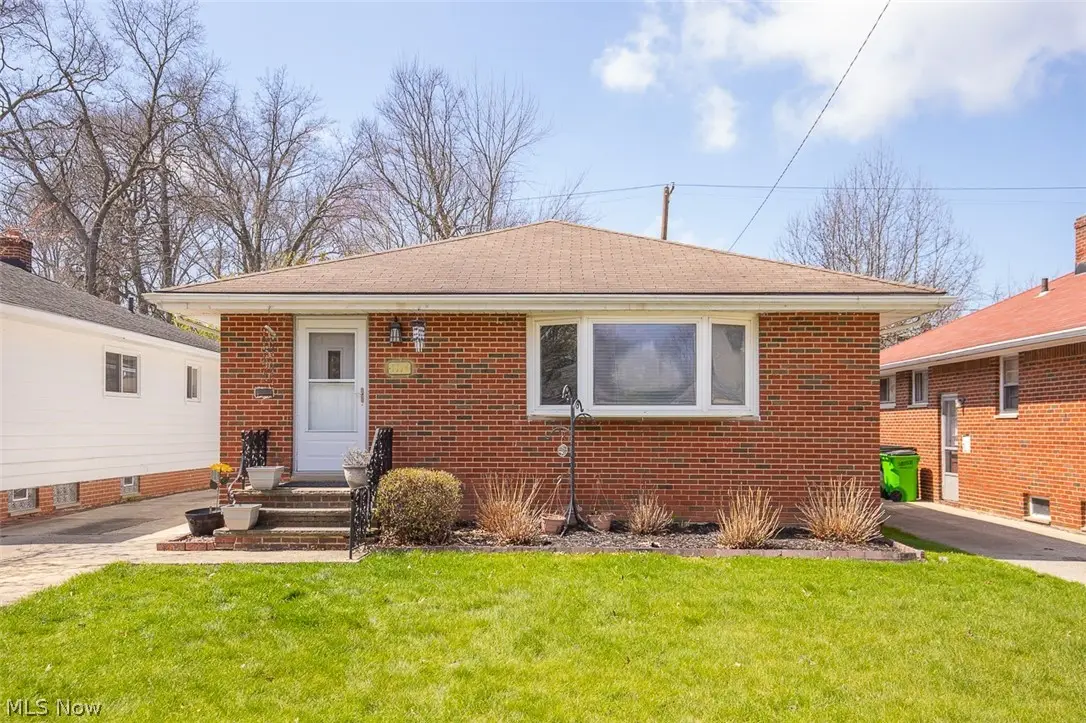 1114 Homestead Road, South Euclid, OH 44121 - #1