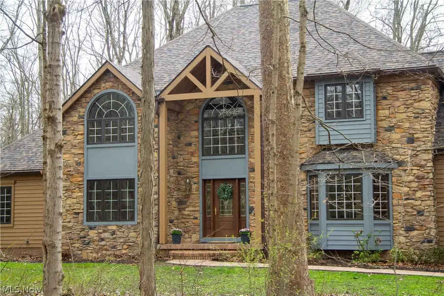 8215 Whispering Pines Drive, Novelty, OH 44072 - #2