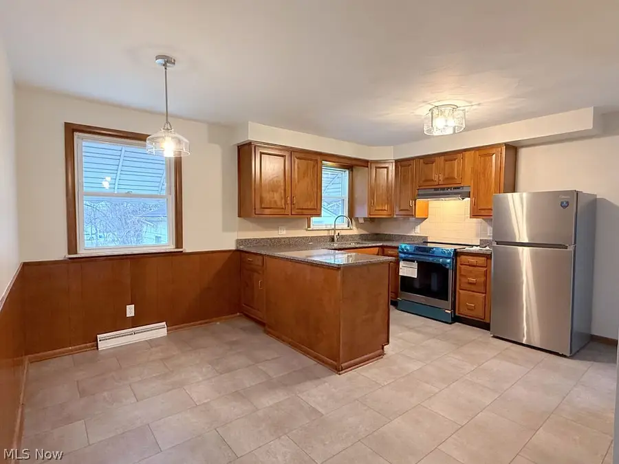 442 10th Street, Struthers, OH 44471 - #2