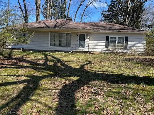 3045 Endicott Way, Silver Lake, OH 44224