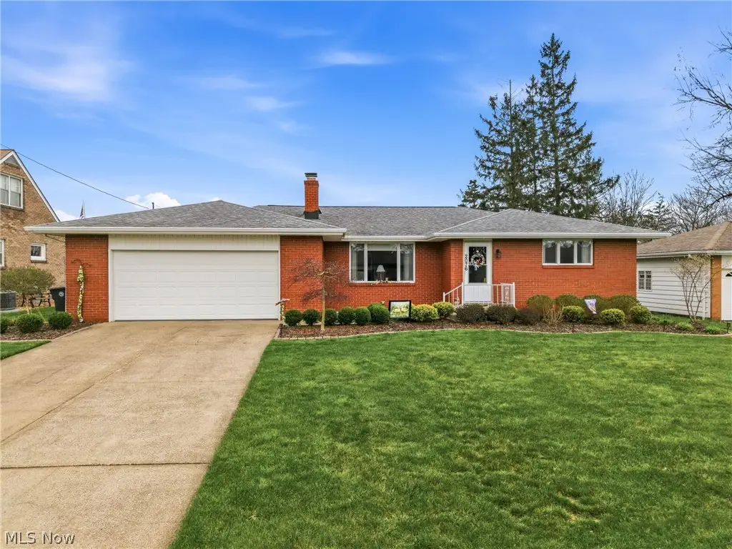 2076 Glenn Ne Drive, Warren, OH 44483 - #1