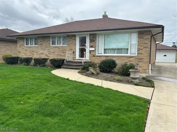 4716 Forest Edge Drive, Brooklyn, OH 44144