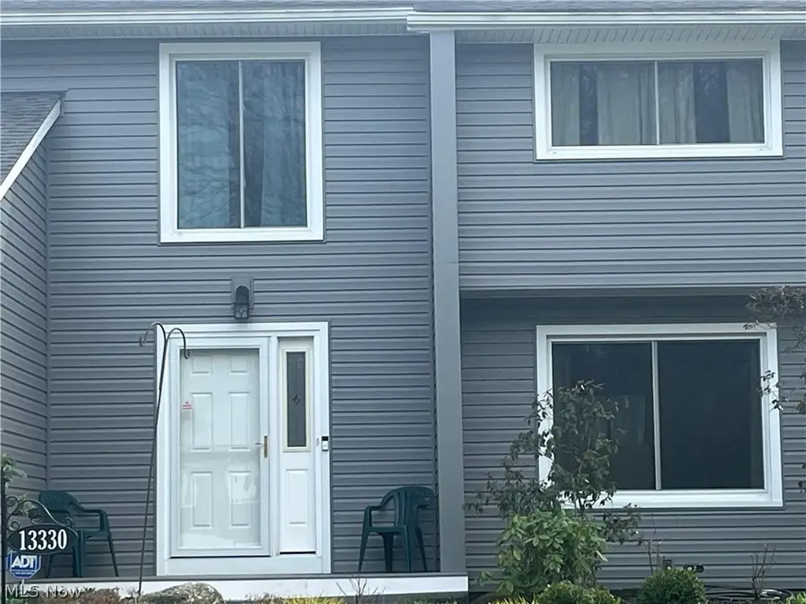 13330 S Partridge Drive, Valley View, OH 44125 - #2