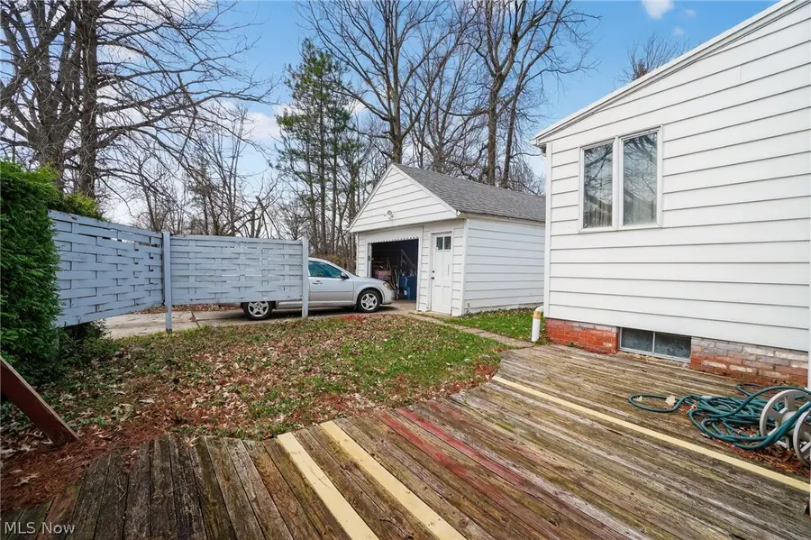 276 E 242nd Street, Euclid, OH 44123 - #2