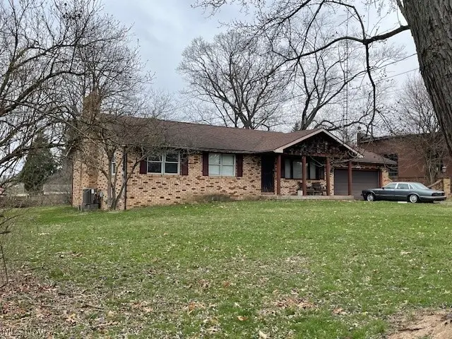 3795 Broadway Ne Avenue, Louisville, OH 44641 - #2