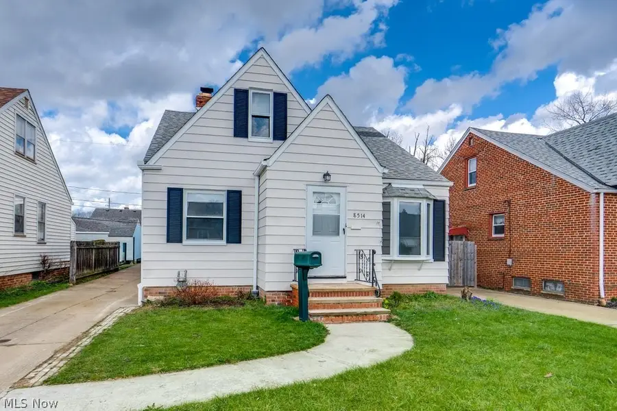 8514 Deerfield Drive, Parma, OH 44129 - #2