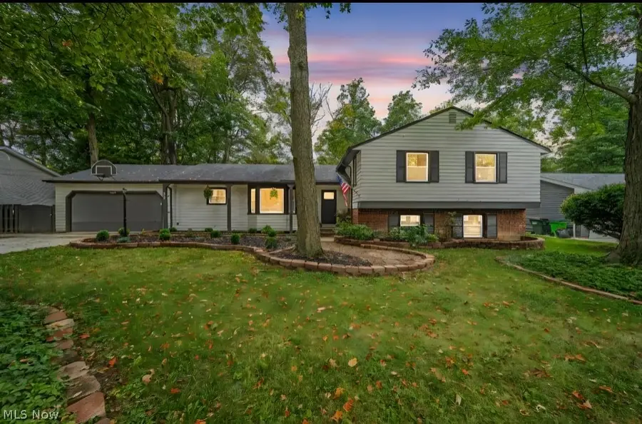 1066 Eastlawn Drive, Highland Heights, OH 44143 - #2