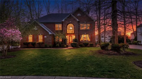 1542 Glen Lyon Drive, Westlake, OH 44145