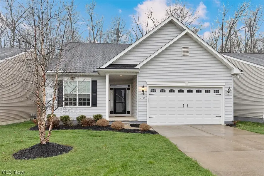 6584 Amber Way, North Ridgeville, OH 44039 - #2