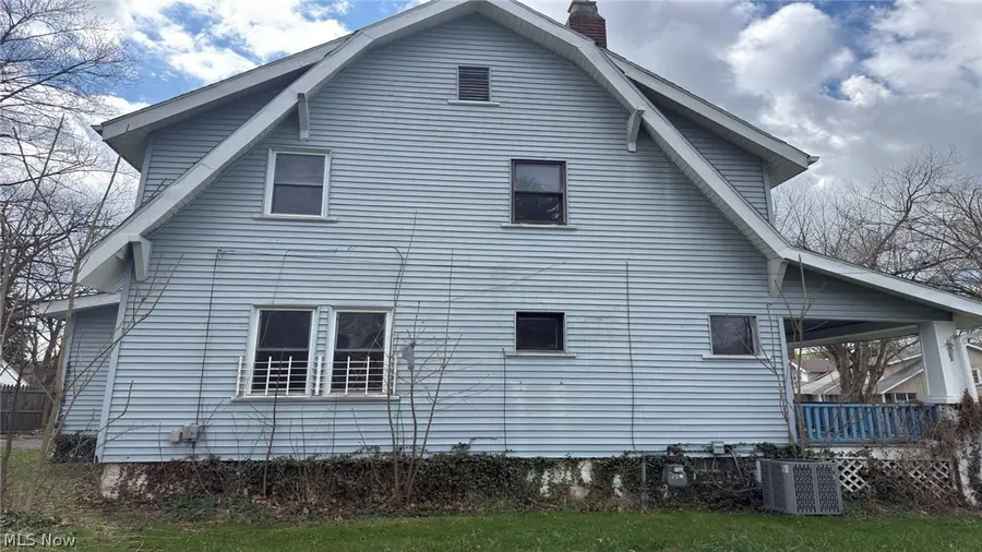 379 Noah Avenue, Akron, OH 44320 - #3