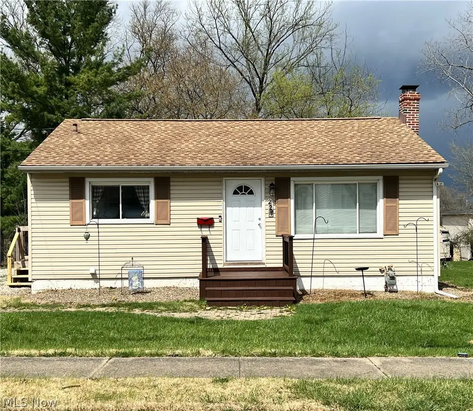 227 Howard Street, Medina, OH 44256 - #1