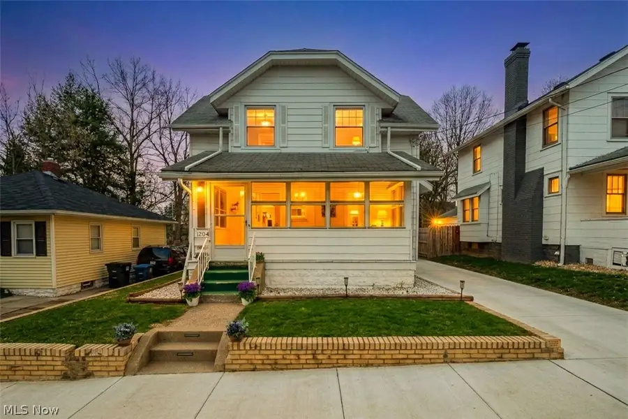 1106 Collinwood Avenue, Akron, OH 44310 - #2