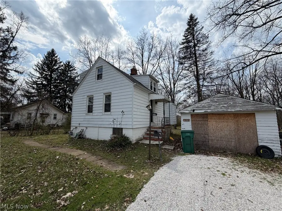 7222 Wright Avenue, Oakwood, OH 44146 - #2