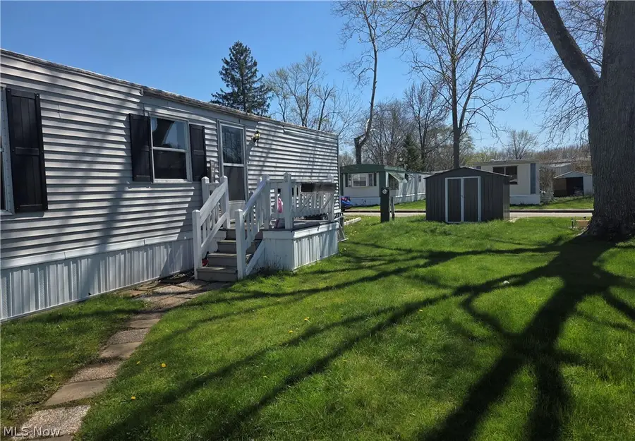 108 Gulf Stream Se Lane, New Philadelphia, OH 44663 - #3