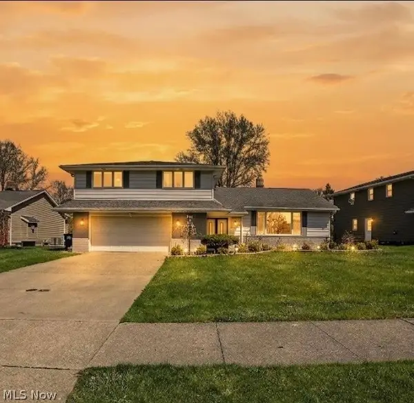 1905 Camberly Drive, Cleveland, OH 44124