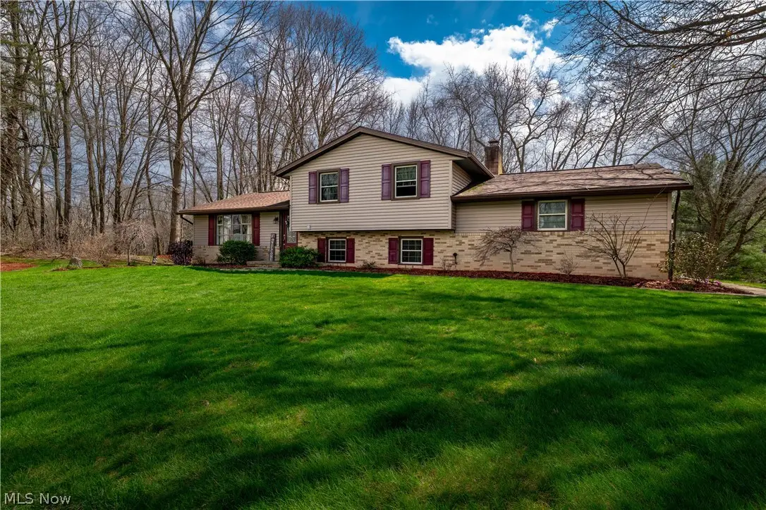 12432 Ledgeview Nw Street, Canal Fulton, OH 44614 - #1