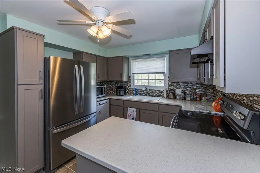 4607 Woodside Nw Avenue, Canton, OH 44709 - #3