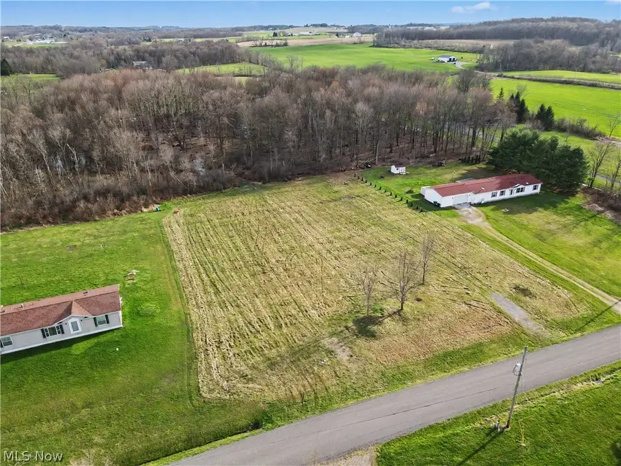 24865 Center Avenue, Alliance, OH 44601 - #3