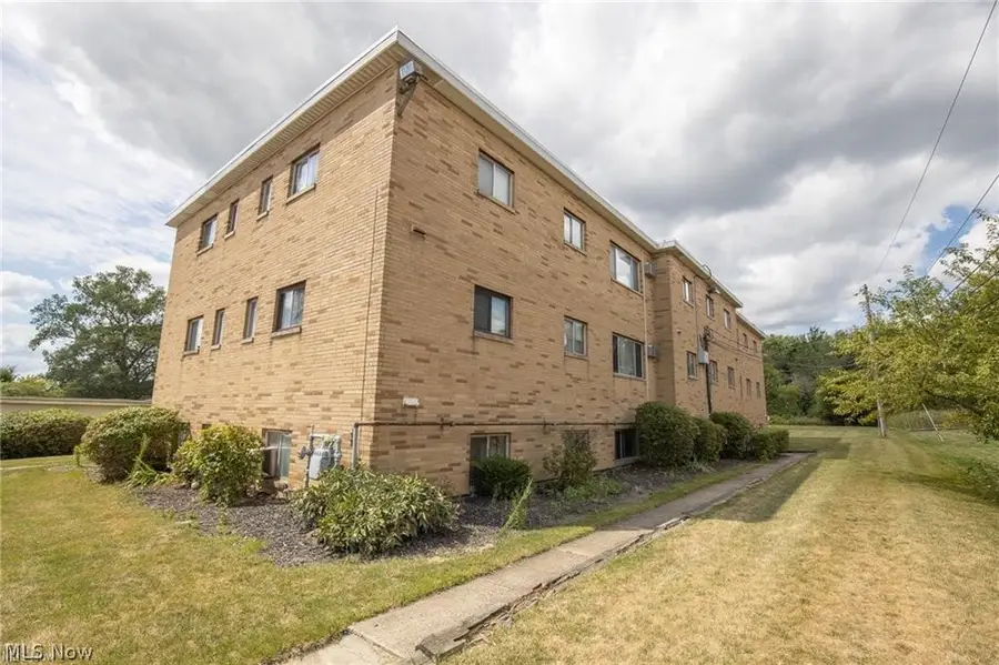 5200 Royalton Road #C4, North Royalton, OH 44133 - #3