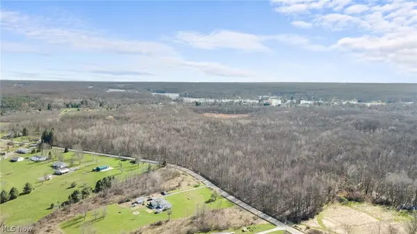 Knowlton Road, Rock Creek, OH 44084